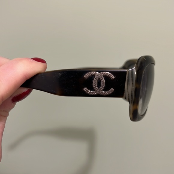 Classic Chanel Sunglasses - Picture 2 of 8
